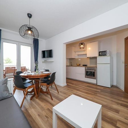 Apartmani Maestral Dobropoljana Eksteriør billede